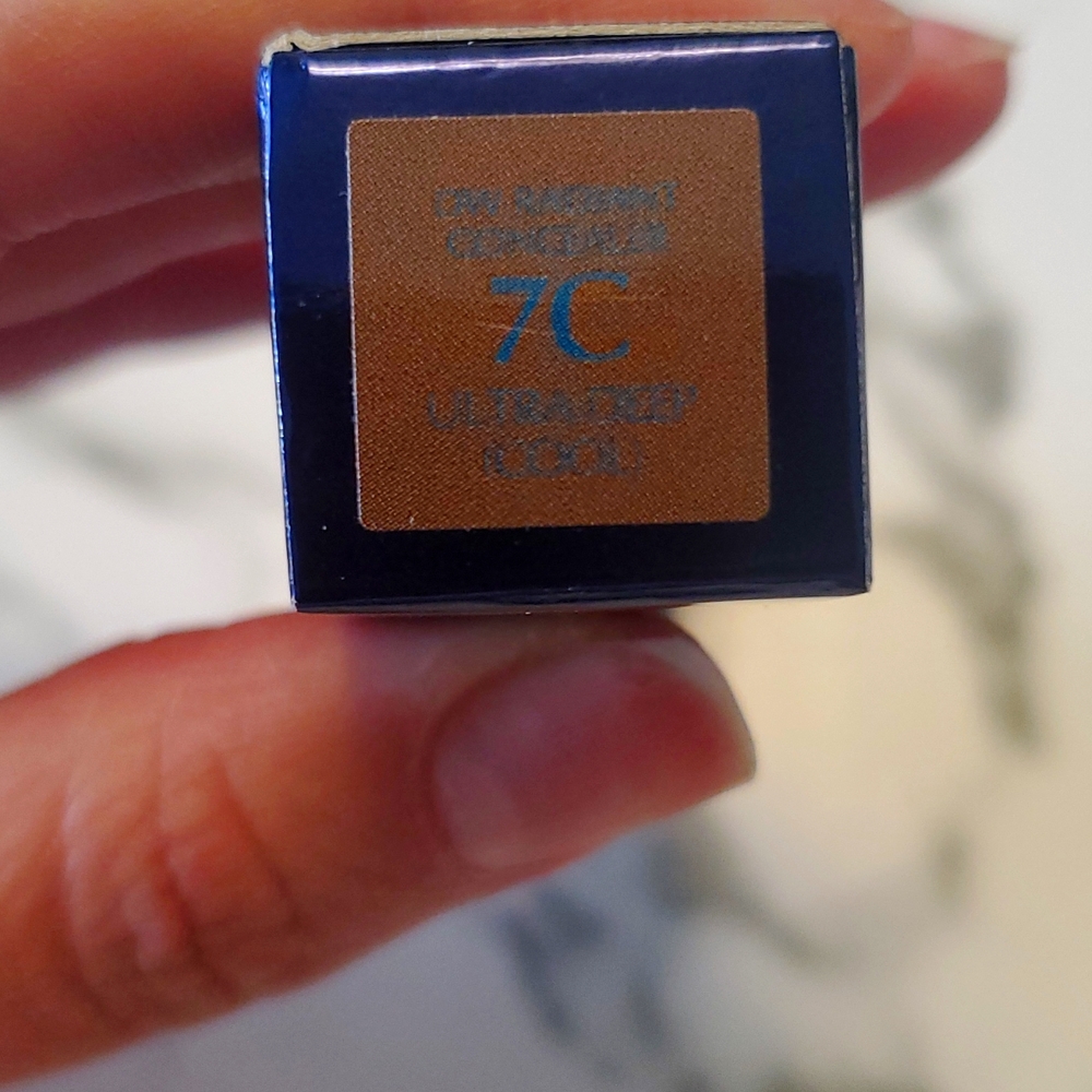 Estee Lauder concealer